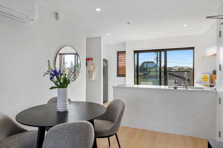 Photo of property in 2/35 Centreway Road, Orewa, 0931
