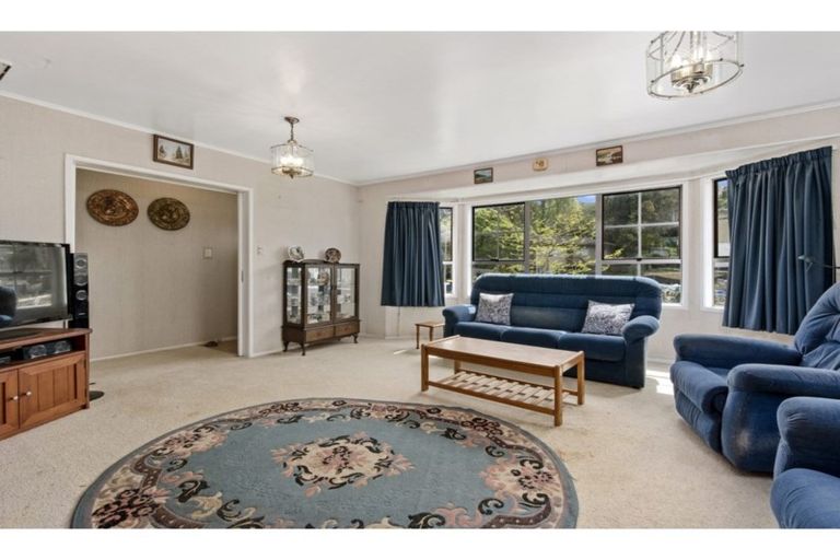 Photo of property in 89 Langana Avenue, Browns Bay, Auckland, 0630