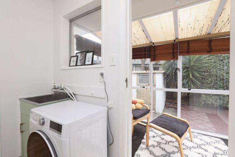 Photo of property in 82 Pacific Road, North New Brighton, Christchurch, 8083