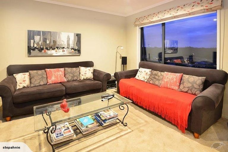 Photo of property in 127 West Hoe Heights, Orewa, 0931