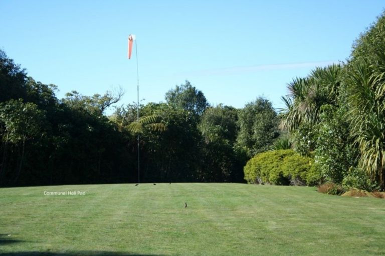 Photo of property in 17 Whakamoenga Point, Acacia Bay, Taupo, 3385