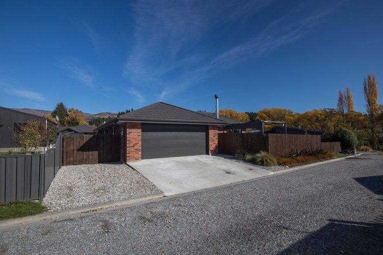 Photo of property in 26 Alice Burn Drive, Luggate, Cromwell, 9383