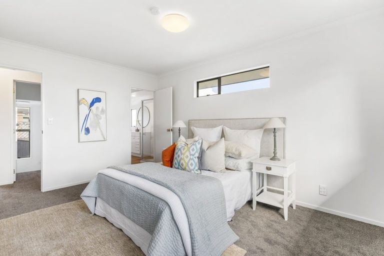 Photo of property in 76 Drake Street, Howick, Auckland, 2014