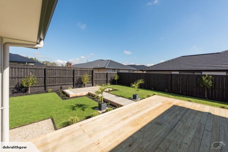 Photo of property in 18 Hart Road, Hauraki, Auckland, 0622