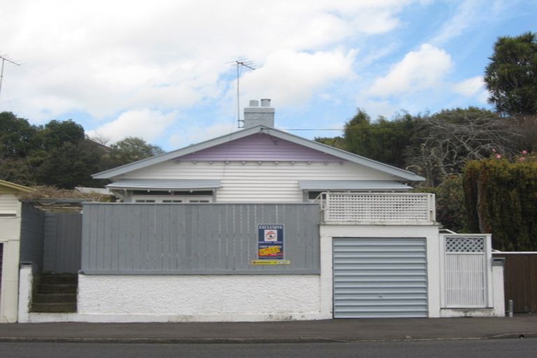 Photo of property in 101 Fulford Street, New Plymouth, 4310