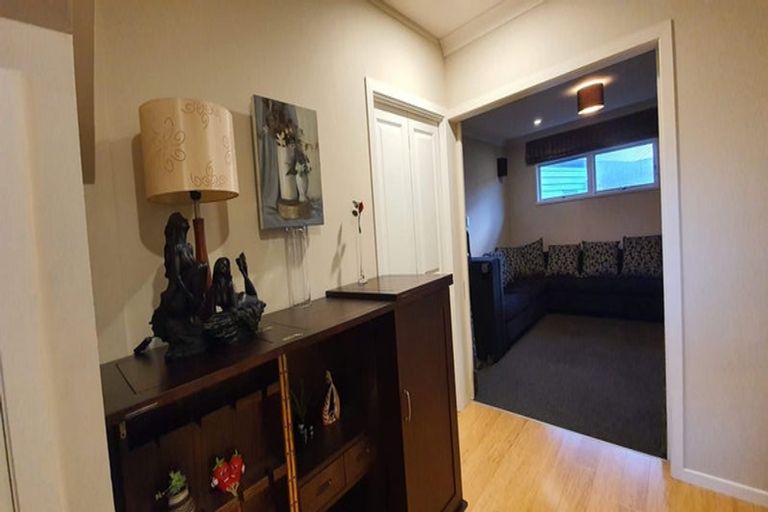 Photo of property in 191 Fisher Parade, Farm Cove, Auckland, 2012