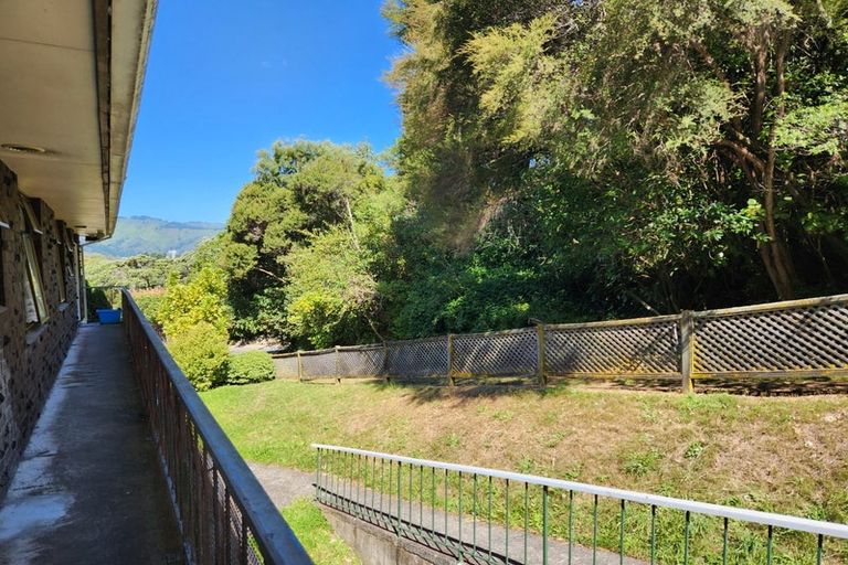 Photo of property in Recreation Reserve, 6/273 Grounsell Crescent, Belmont, Lower Hutt, 5010