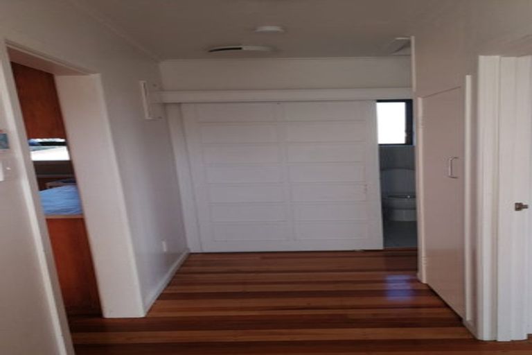 Photo of property in 50 Strid Road, Te Atatu South, Auckland, 0610