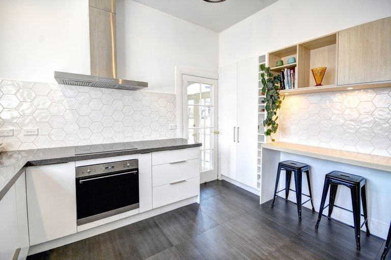 Photo of property in 1 Oakland Street, Andersons Bay, Dunedin, 9013