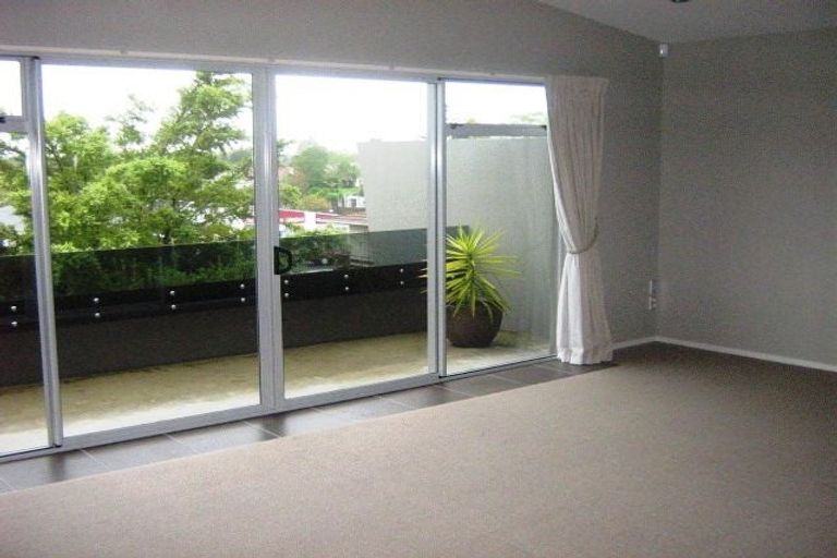 Photo of property in 21e Ruakiwi Road, Hamilton Lake, Hamilton, 3204