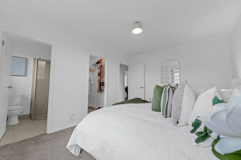 Photo of property in 24 Pyne Crescent, Pokeno, 2402