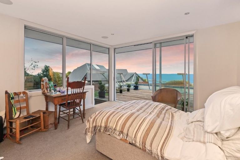 Photo of property in 11 Cirrus Lane, Mount Pleasant, Christchurch, 8081