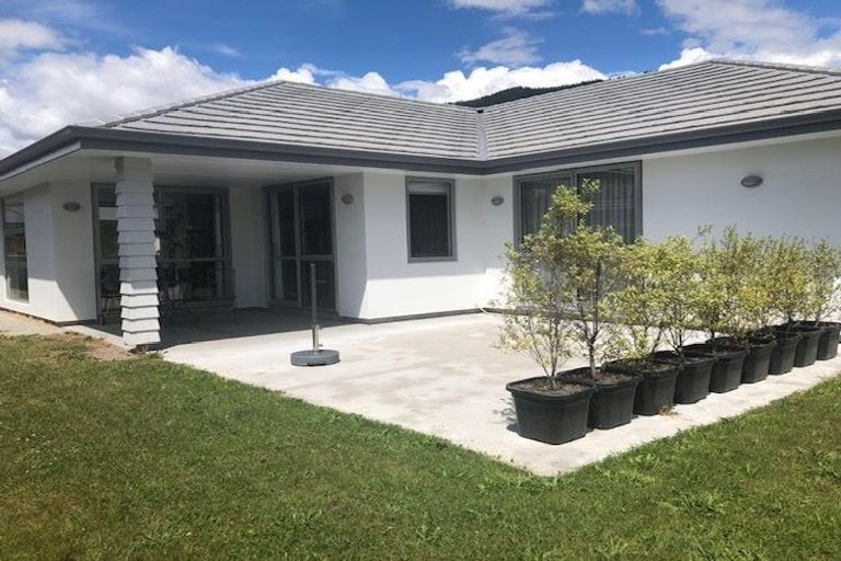 Photo of property in 8 Trek Place, Richmond, 7020