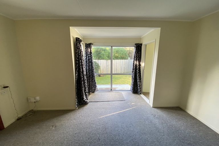 Photo of property in 17 Kapiti Lane, Otaki Beach, Otaki, 5512
