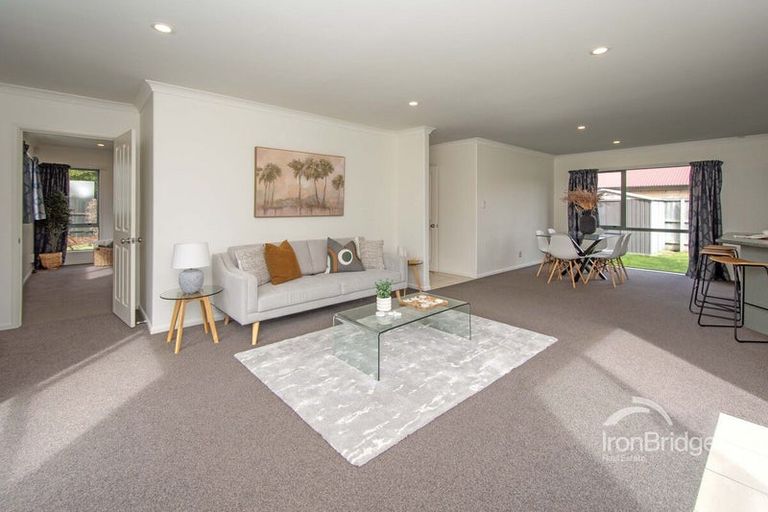 Photo of property in 8 Bottle Lake Drive, Parklands, Christchurch, 8083