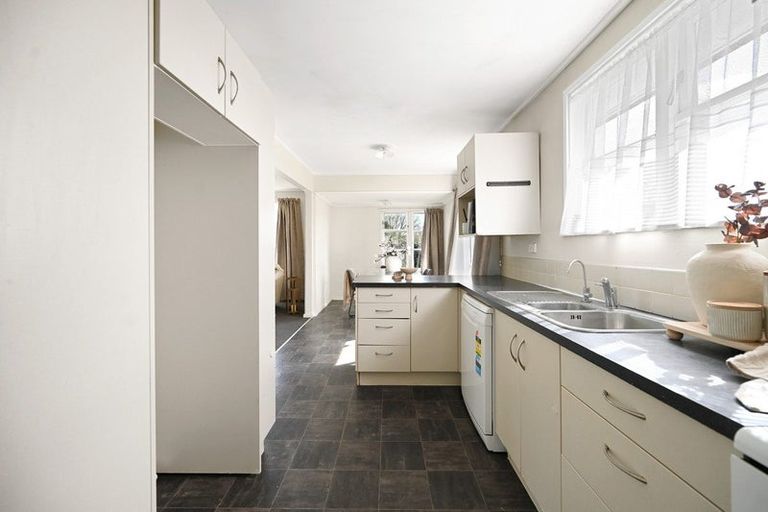 Photo of property in 50 Sare Crescent, Fairfield, Hamilton, 3214