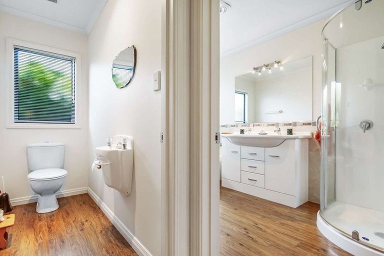 Photo of property in 15 Norfolk Drive, Cambridge, 3434