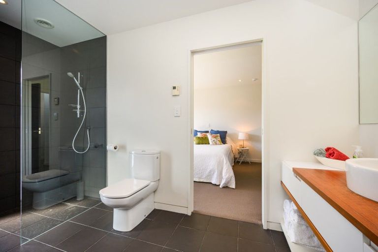 Photo of property in 17 Oram Drive, Turitea, Palmerston North, 4472