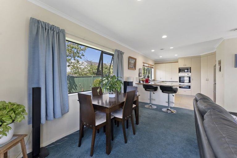 Photo of property in 79 Barrett Street, Westown, New Plymouth, 4310