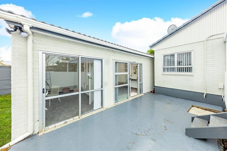 Photo of property in 3/4 Gibbs Road, Manurewa, Auckland, 2102