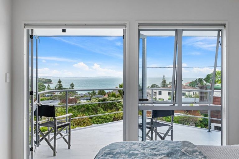 Photo of property in 25 Kowhai Road, Mairangi Bay, Auckland, 0630