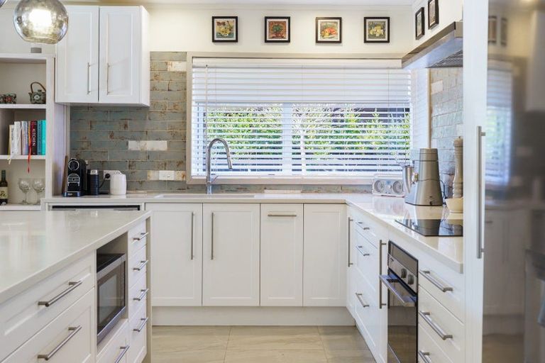 Photo of property in 71 Cedar Drive, Paraparaumu Beach, Paraparaumu, 5032