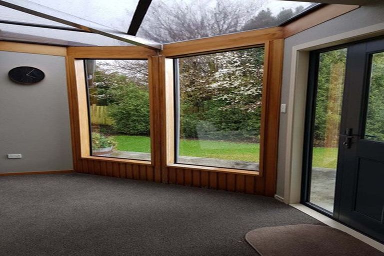 Photo of property in 33 Mackinnon Loop, Te Anau, 9600