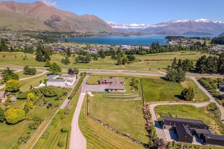 Photo of property in 90b Golf Course Road, Wanaka, 9305