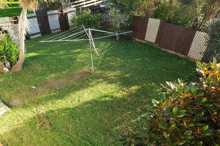 Photo of property in 2/708 Beach Road, Browns Bay, Auckland, 0630