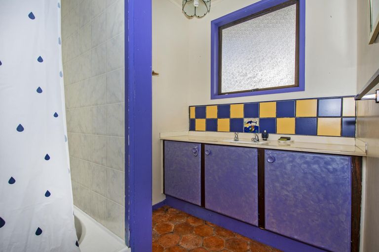 Photo of property in 16 Handforth Street, Onerahi, Whangarei, 0110