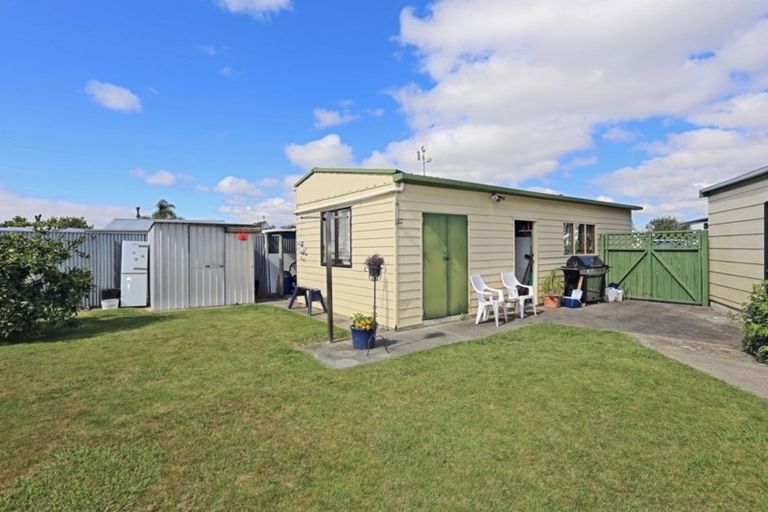 Property details for 18 Duckworth Crescent, Greenmeadows, Napier, 4112