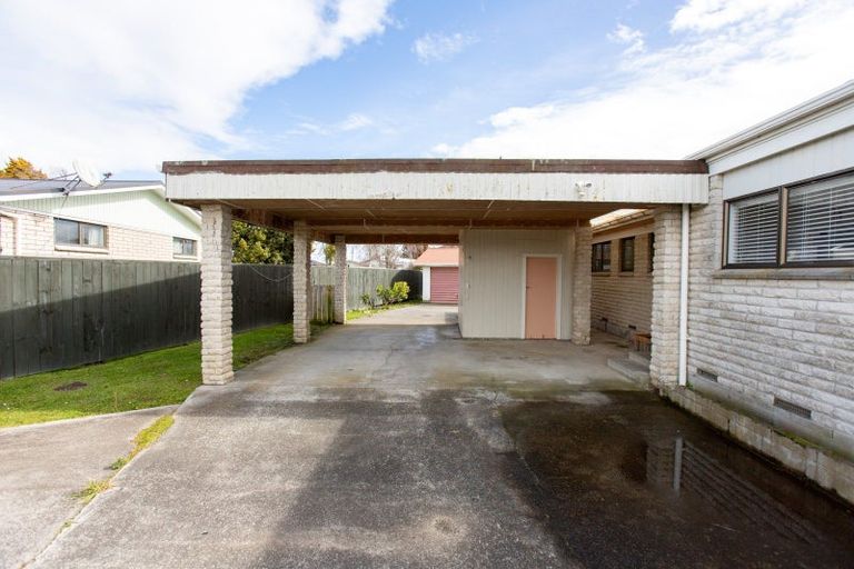 Photo of property in 2 Mcquarrie Place, Ngatea, 3503