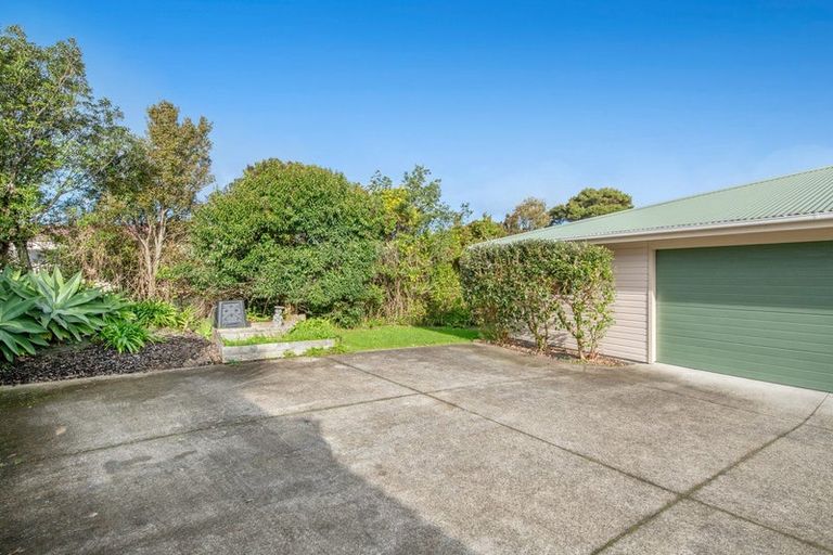 Photo of property in 13b Vipond Road, Stanmore Bay, Whangaparaoa, 0932