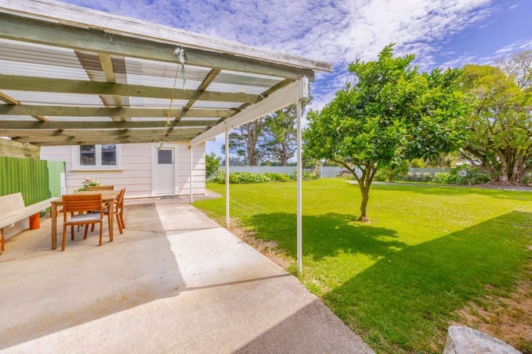 Photo of property in 25 Charlotte Street, Takapau, 4203