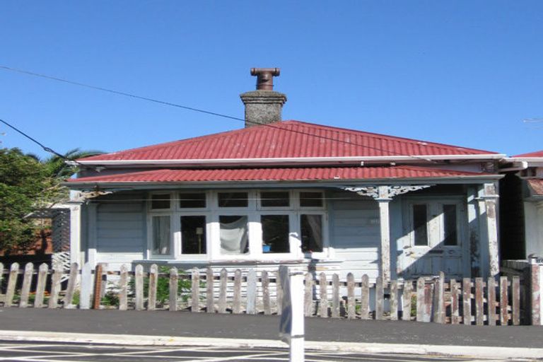 Photo of property in 86 Mein Street, Newtown, Wellington, 6021