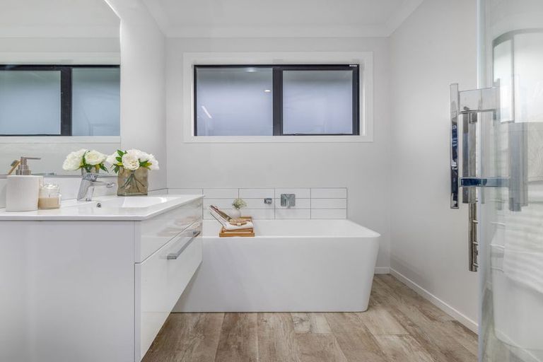 Photo of property in 79 Hinemoa Street, Levin, 5510