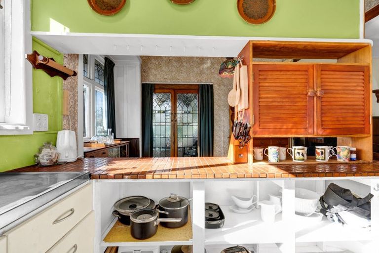 Photo of property in 10 Miro Street, Inglewood, 4330