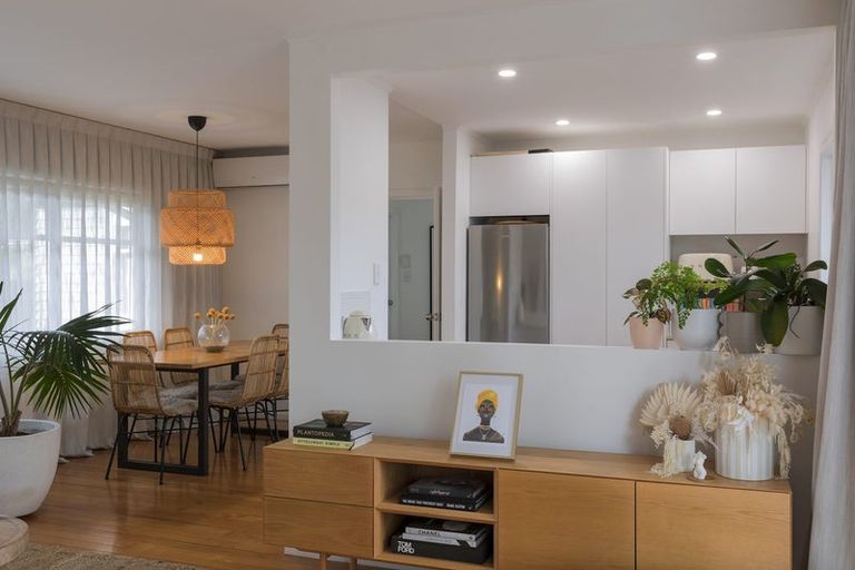 Photo of property in 42b Sherwood Avenue, Te Atatu South, Auckland, 0610