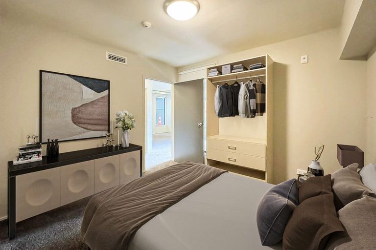 Photo of property in Sharella Living, 20 Glenmore Street, Thorndon, Wellington, 6011