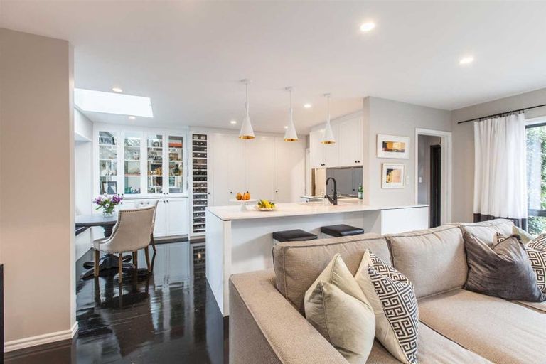Photo of property in 82b Idris Road, Fendalton, Christchurch, 8052