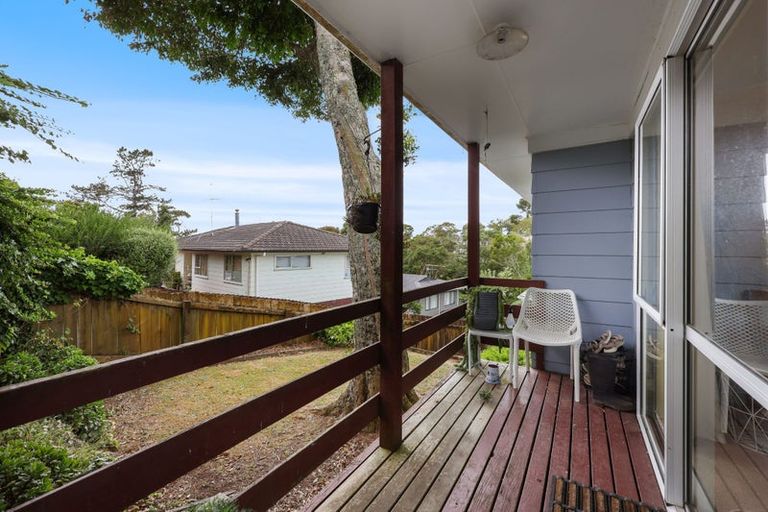 Photo of property in 74 Reynella Drive, Massey, Auckland, 0614