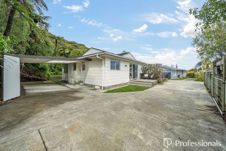 Photo of property in 180b Major Drive, Kelson, Lower Hutt, 5010