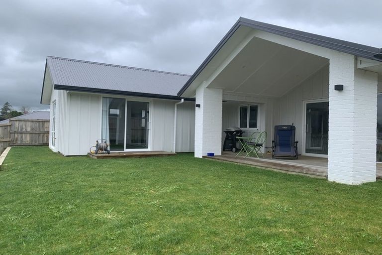 Photo of property in 40 Acacia Avenue, Kihikihi, Te Awamutu, 3800