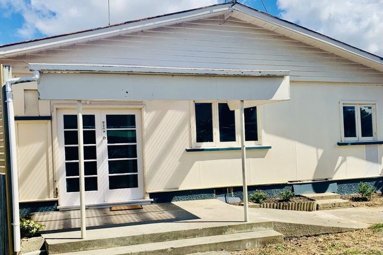 Photo of property in 24 Thyra Street, Dannevirke, 4930