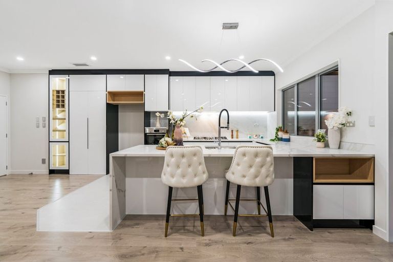 Photo of property in 21 Black Shed Road, Flat Bush, Auckland, 2019