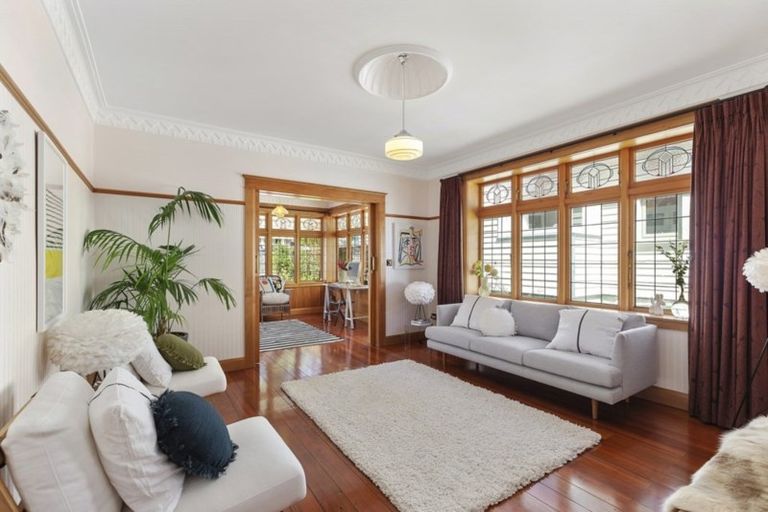 Photo of property in 15 Dundas Street, Seatoun, Wellington, 6022