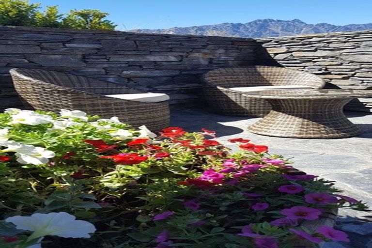 Photo of property in 3 De La Mare Place, Frankton, Queenstown, 9300