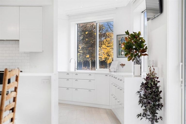 Photo of property in 11 Pentlow Place, Fendalton, Christchurch, 8052