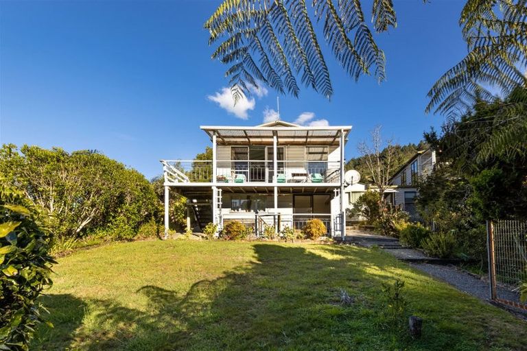 Photo of property in 659 Queen Charlotte Drive, Havelock, Picton, 7281
