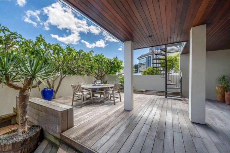 Photo of property in 1/13 Takutai Avenue, Bucklands Beach, Auckland, 2012